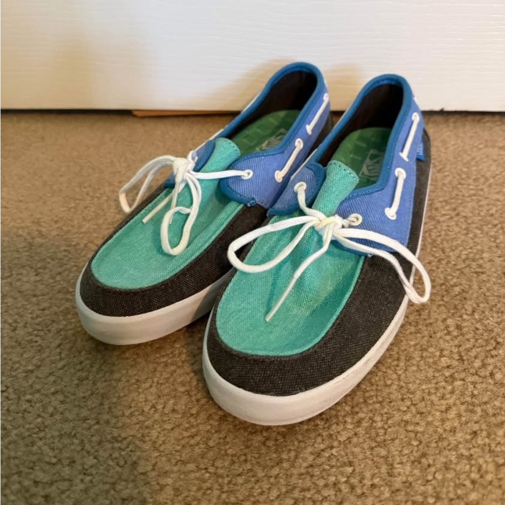Size 8 Vans Boat Shoes